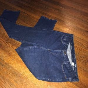 Classic Slim Straight Women’s Jeans